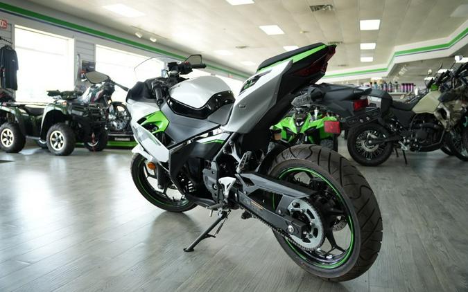 2024 Kawasaki Ninja e-1 ABS