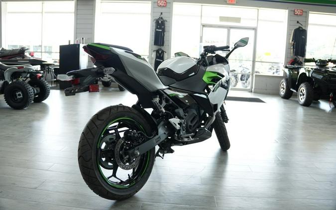 2024 Kawasaki Ninja e-1 ABS
