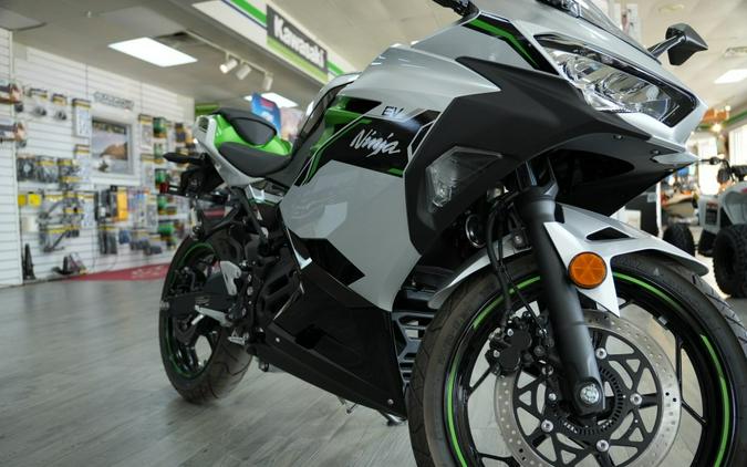 2024 Kawasaki Ninja e-1 ABS
