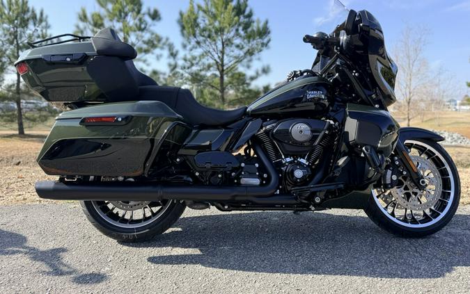 2026 Harley-Davidson® FLHXL Street Glide Limited