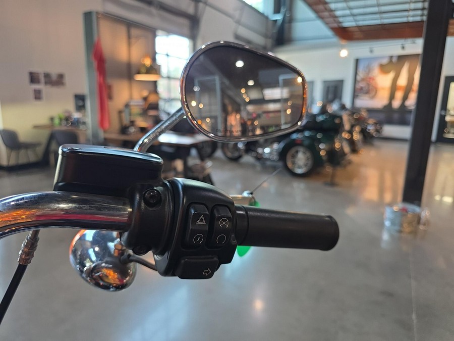 Harley-Davidson® Softail Standard® 2020