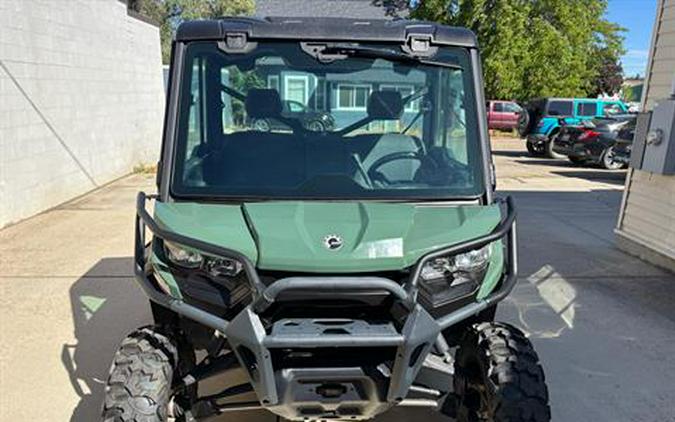 2024 Can-Am Defender DPS CAB
