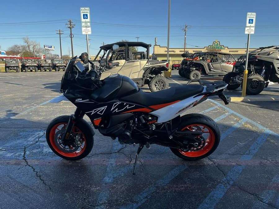 2024 KTM 890 SMT