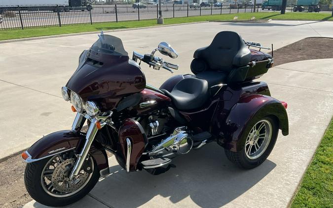 FLHTCUTG 2019 Tri Glide® Ultra