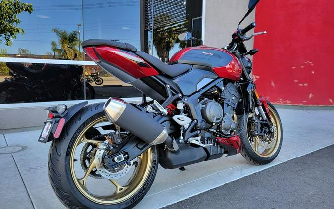 2026 Triumph TRIDENT 800