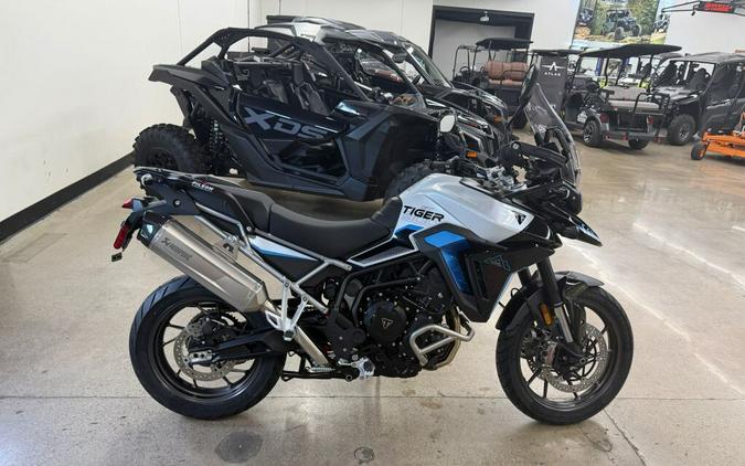 2026 Triumph Tiger 900 Alpine Edition