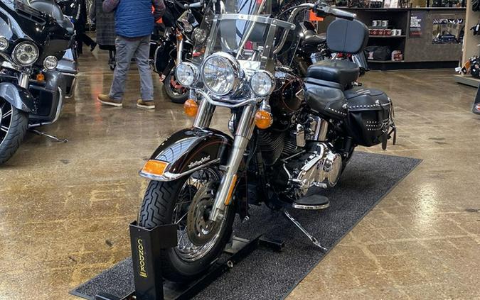 2011 Harley-Davidson Softail FLSTC - Heritage Classic