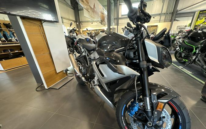 2026 BMW M1000R