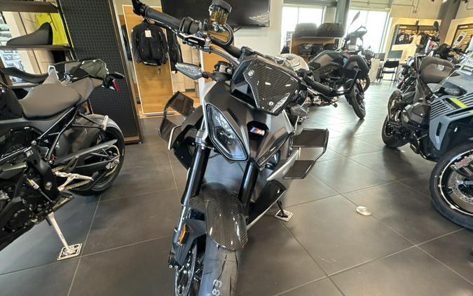 2026 BMW M1000R