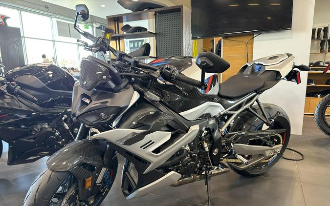 2026 BMW M1000R