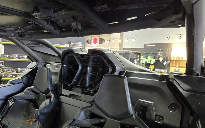 2026 CAN-AM MAVERICK R X RS 999T DCT