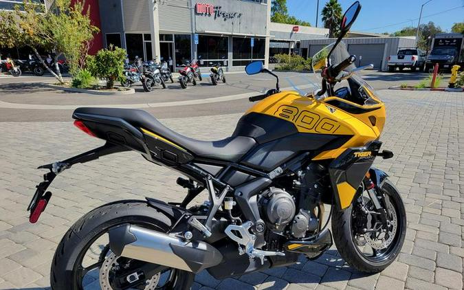 2026 Triumph Tiger Sport 800 Cosmic Yellow/Sapphire Black
