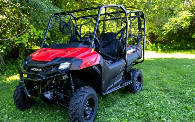 2026 Pioneer 700 Deluxe - Honda