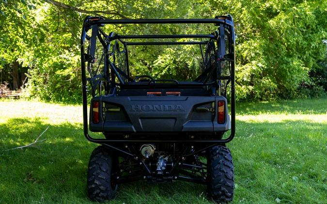 2026 Pioneer 700 Deluxe - Honda