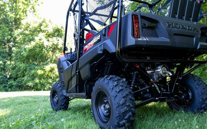 2026 Pioneer 700 Deluxe - Honda