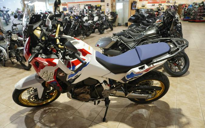 2026 CRF1100L4T - Honda