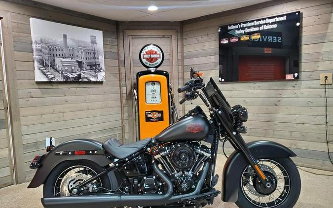 2026 Harley-Davidson® FLHD - Deadwood™