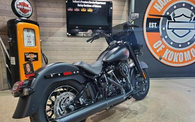 2026 Harley-Davidson® FLHD - Deadwood™