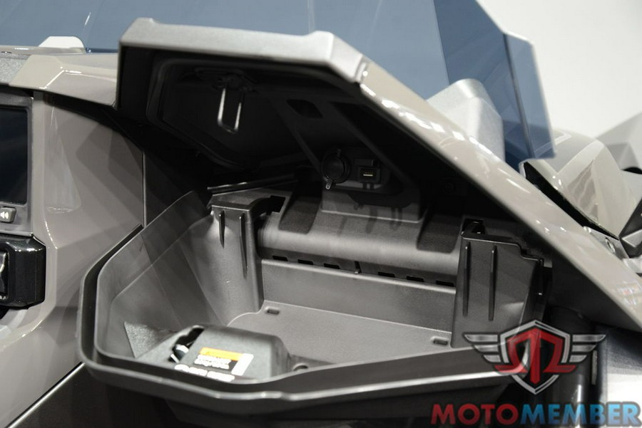 2025 Polaris Slingshot® R (Manual)