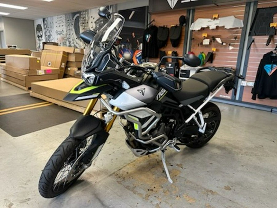 2024 Triumph Tiger 900 Rally Aragon Edition Matte Phantom Black Rally Edition