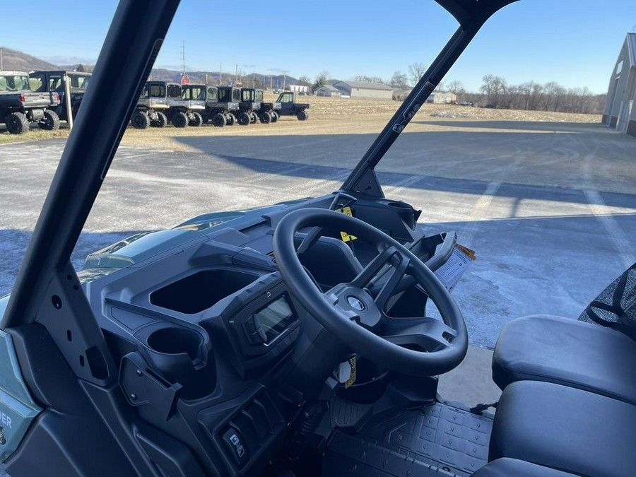 2026 Can-Am® Defender HD7