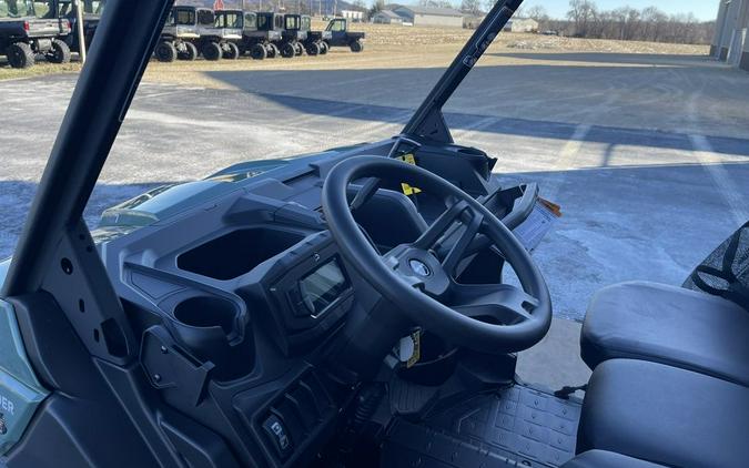 2026 Can-Am® Defender HD7