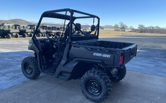 2026 Can-Am® Defender HD7