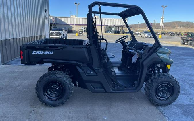 2026 Can-Am® Defender HD7