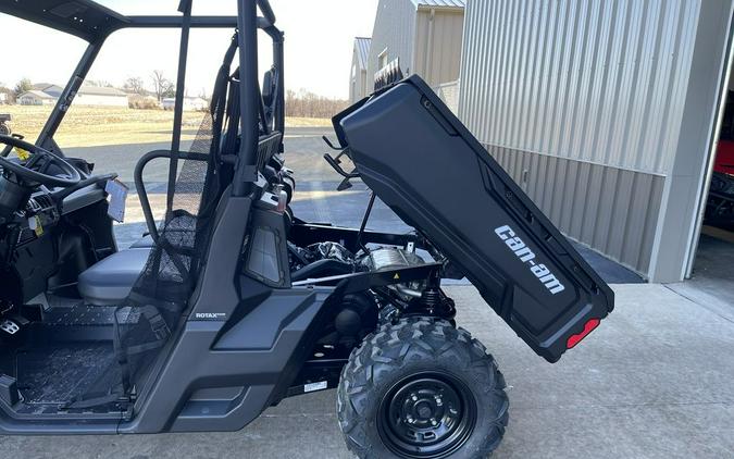 2026 Can-Am® Defender HD7