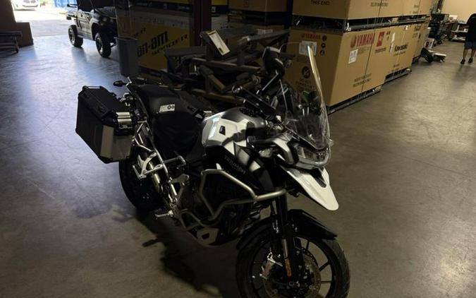 2023 Triumph Tiger 1200 Rally Explorer Sapphire Black