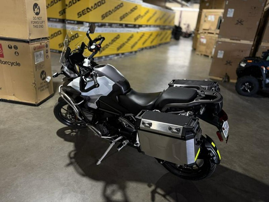 2023 Triumph Tiger 1200 Rally Explorer Sapphire Black