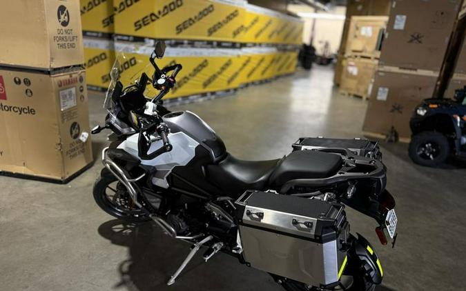 2023 Triumph Tiger 1200 Rally Explorer Sapphire Black
