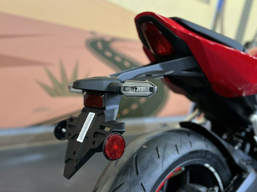 2026 Honda CBR650R E-Clutch