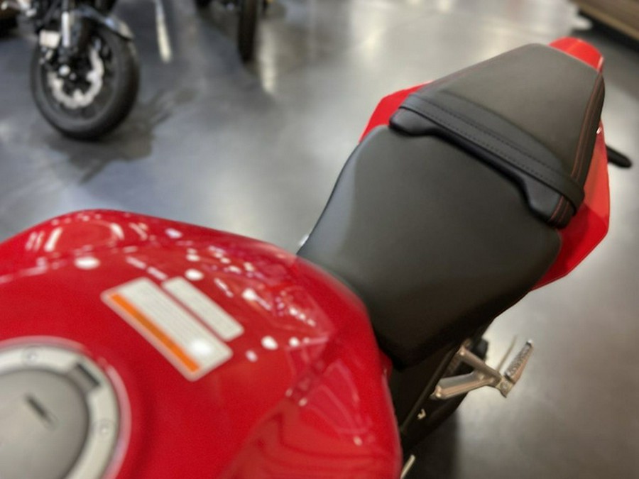 2026 Honda CBR650R E-Clutch