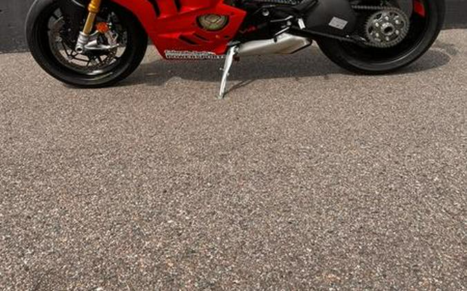 2024 Ducati Panigale V4 S Red