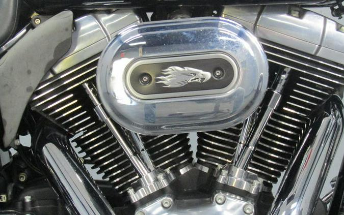 2015 Harley-Davidson® FLD - Dyna® Switchback™