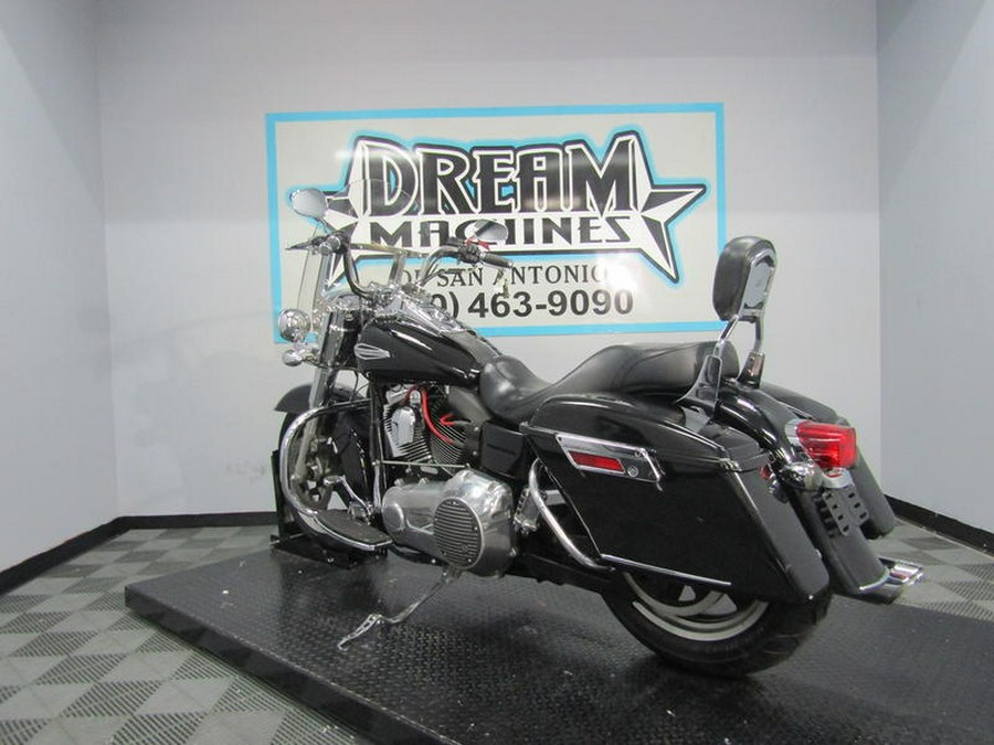 2015 Harley-Davidson® FLD - Dyna® Switchback™