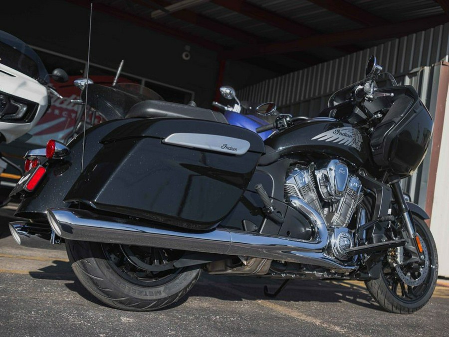 2025 Indian Motorcycle® Challenger Base