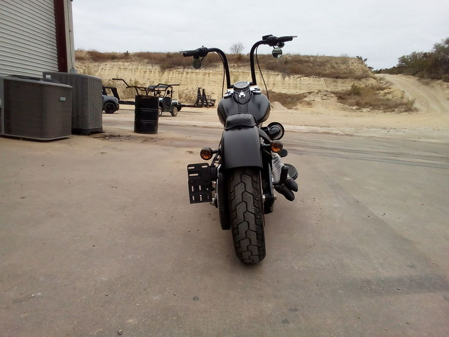 2017 Harley-Davidson Softail® Slim®