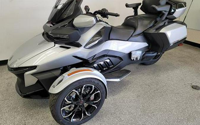 2022 Can-Am Spyder RT