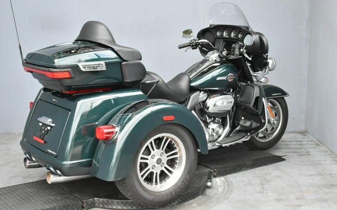 2024 Harley-Davidson Tri Glide Ultra Alpine Green / Vivid Black