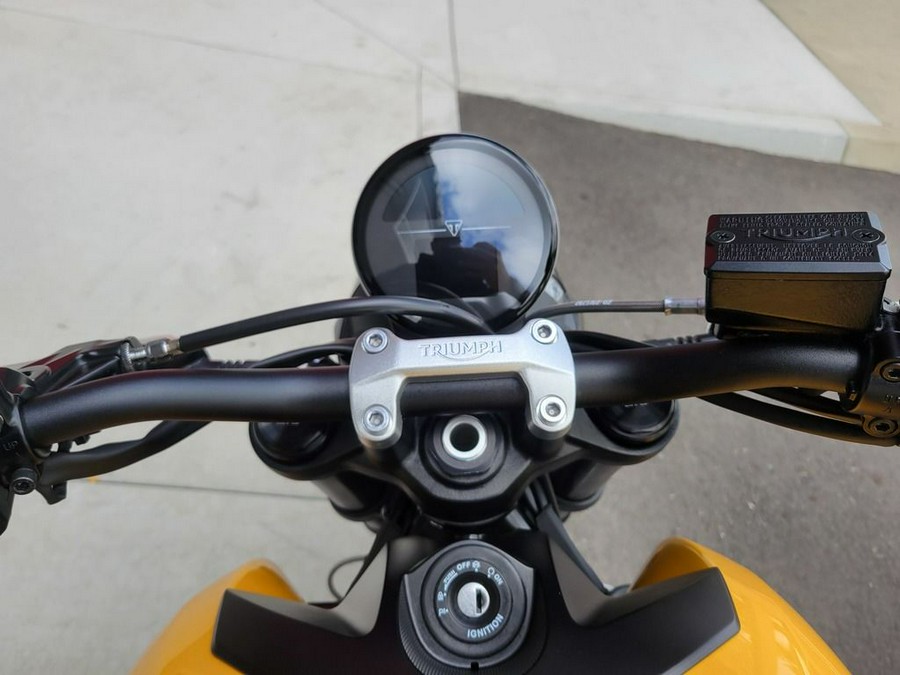 2026 Triumph Trident 660 Cosmic yellow