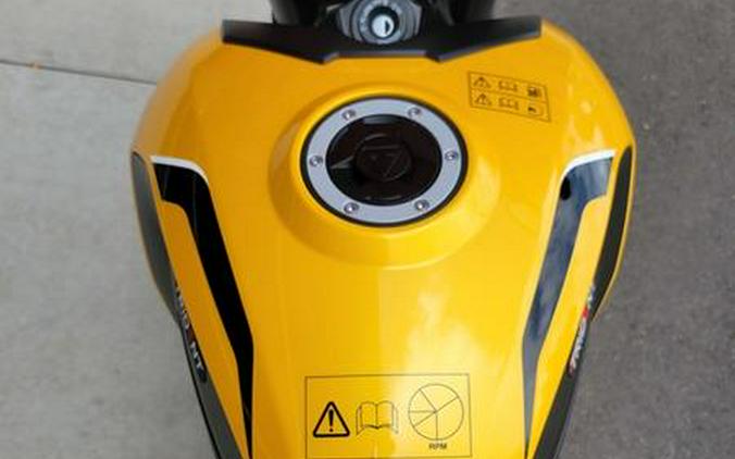 2026 Triumph Trident 660 Cosmic yellow