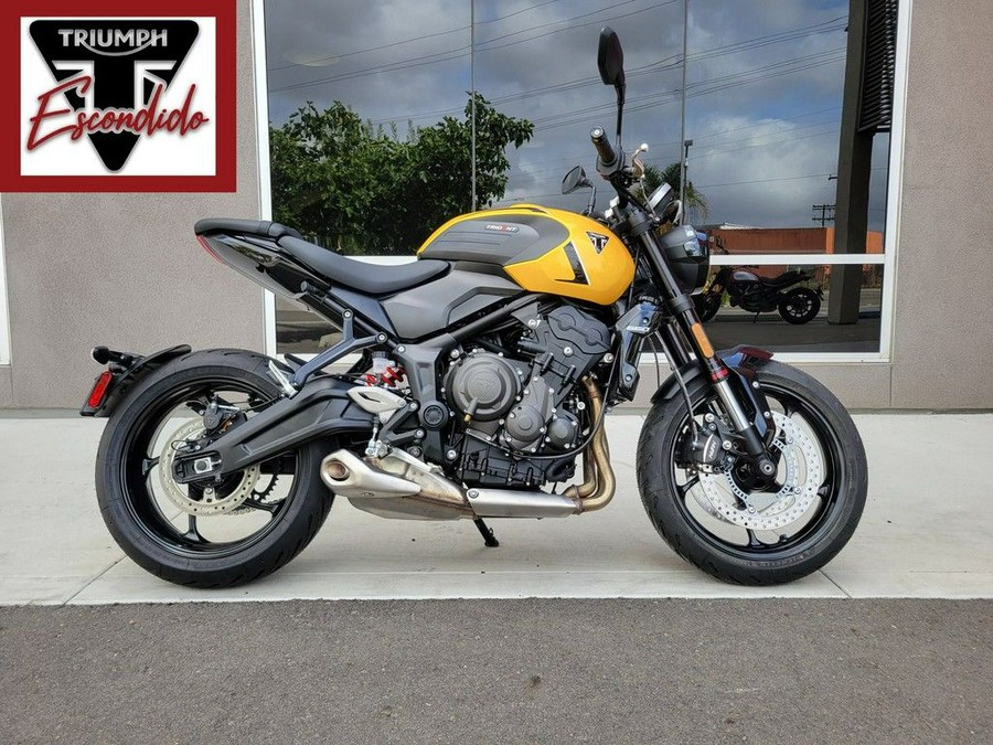 2026 Triumph Trident 660 Cosmic yellow