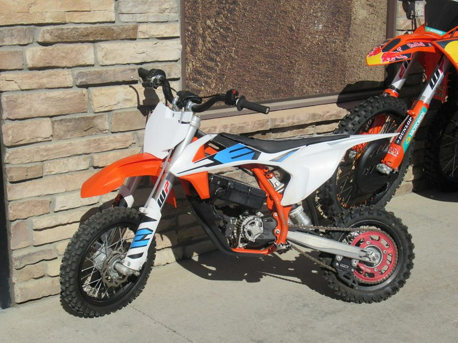 2022 KTM SX-E 5