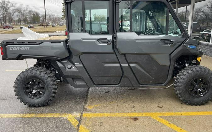 2023 Can-Am® Defender MAX Limited HD10