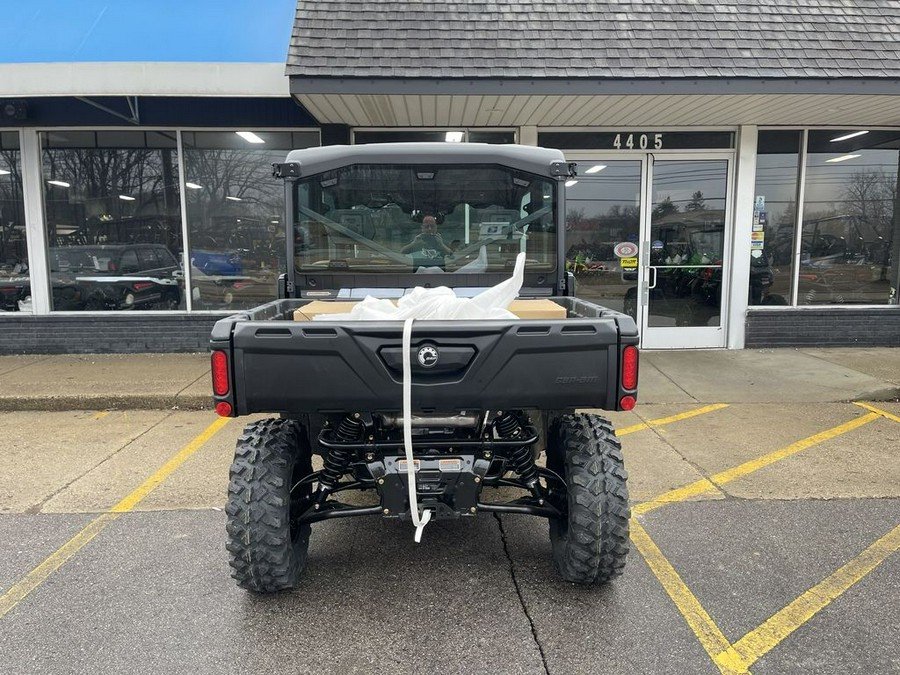 2023 Can-Am® Defender MAX Limited HD10