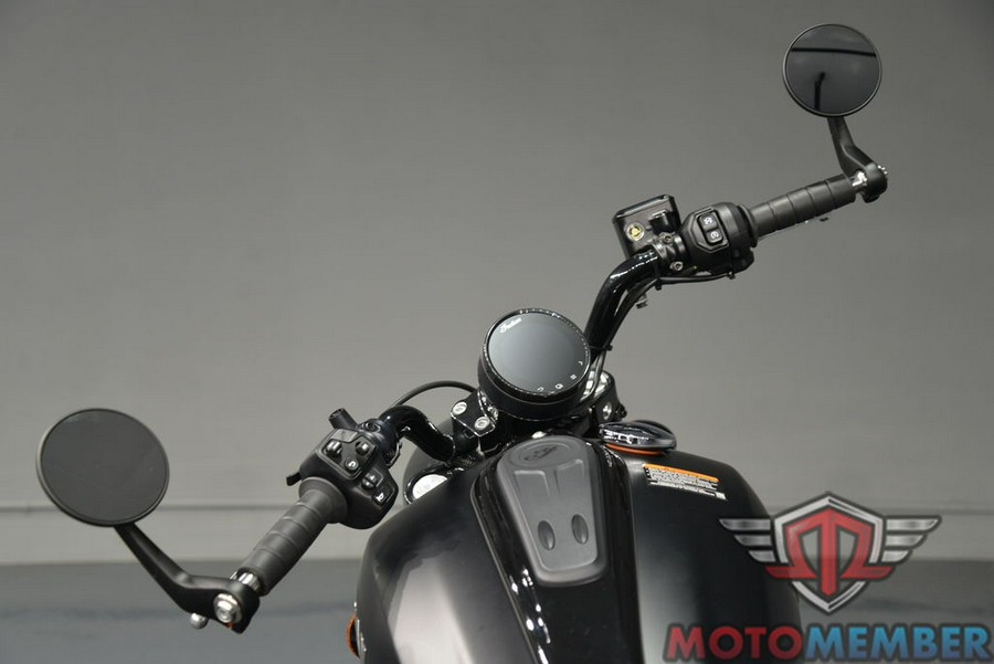 2025 Indian Motorcycle® Scout® Bobber Limited + Tech