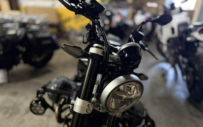 2024 BMW R 12 Blackstorm Metallic