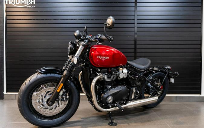 2023 Triumph Bonneville Bobber Red Hopper